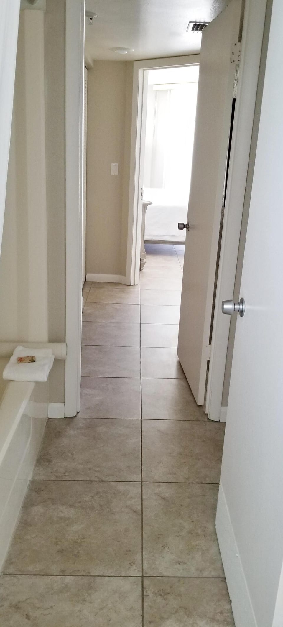 Hall thru bathrooms