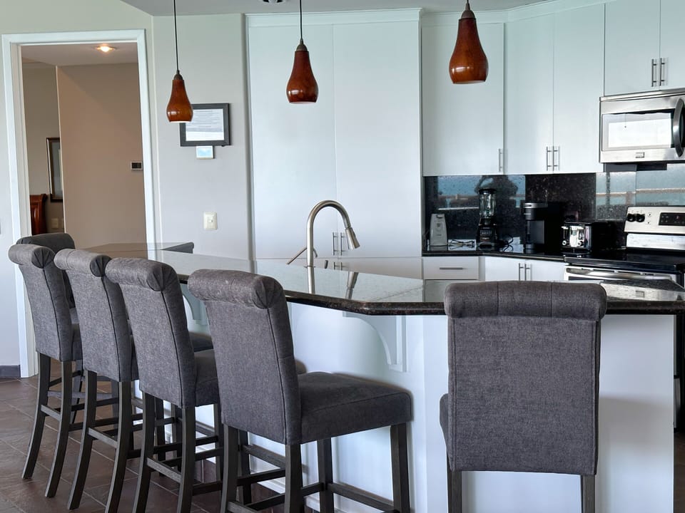 Kitchen barstools 