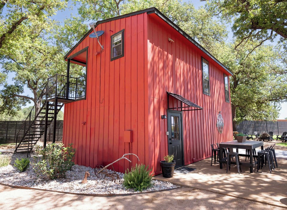 Exterior of Redneck Roost