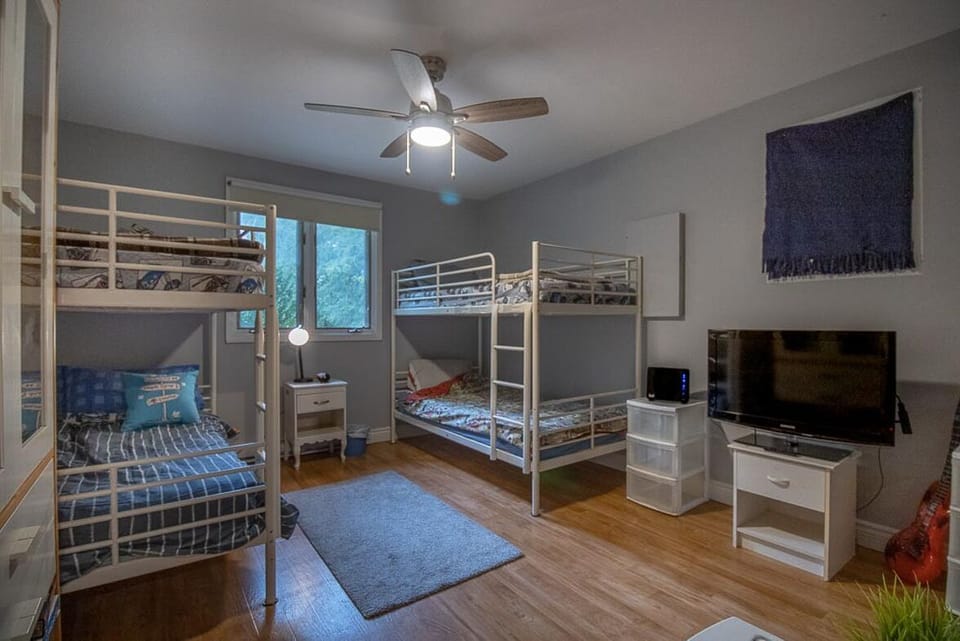 Bunk Room - with Smart TV