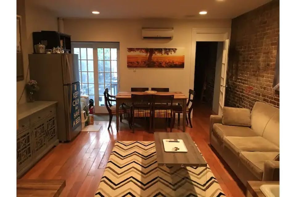 Lovely Living /Kitchen/Dining / Entertainment Room 4 relaxation and gatherings. 