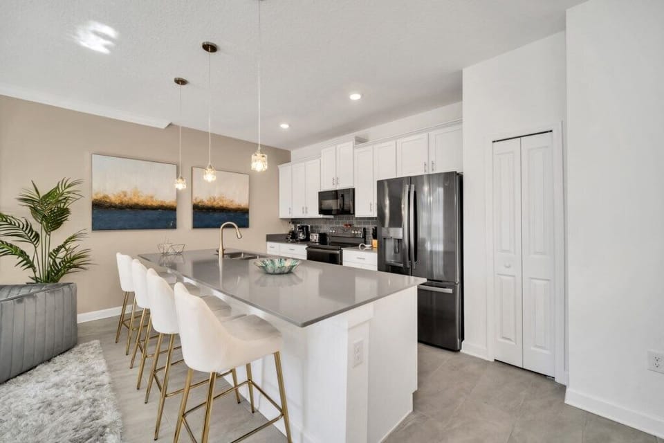 3007 Penelope Loop, Storey Lake_09.jpg