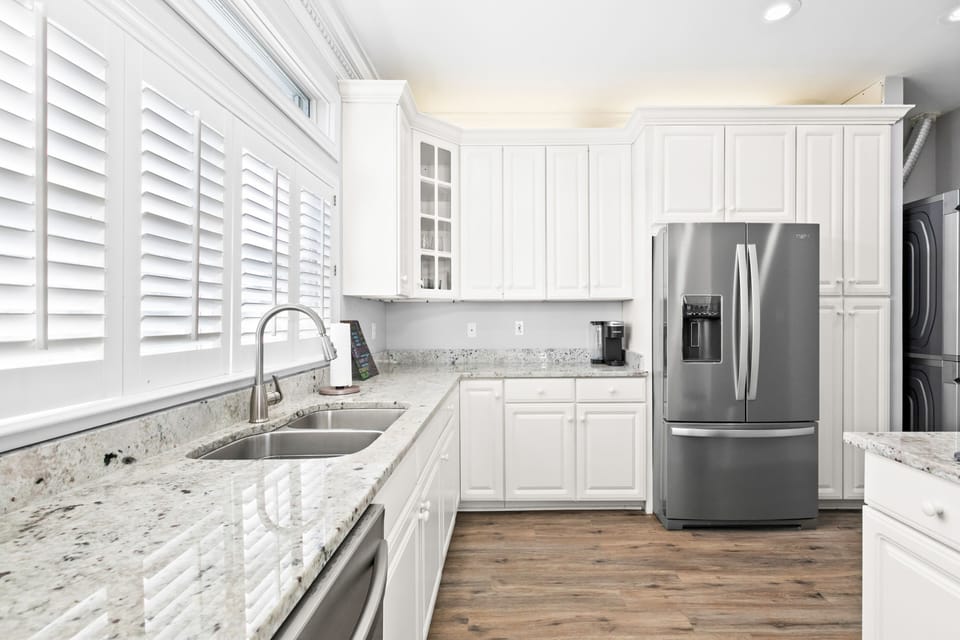 Kitchen / Fridge