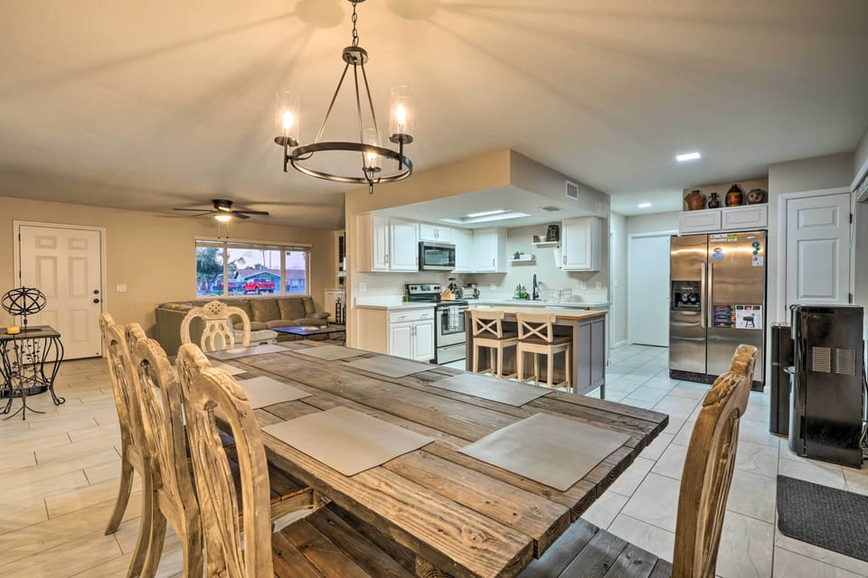 Dining Area | Dishware & Flatware