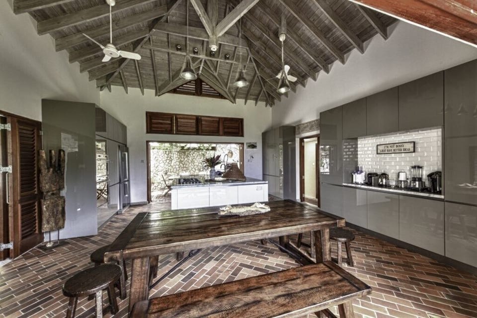 Kitchen looking from breakfast nook over to Pizza area.