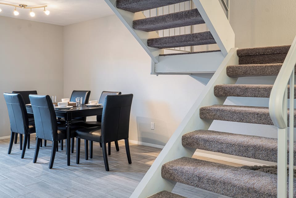 Dining Area Seats 6 & Stairs up to the Bedrooms