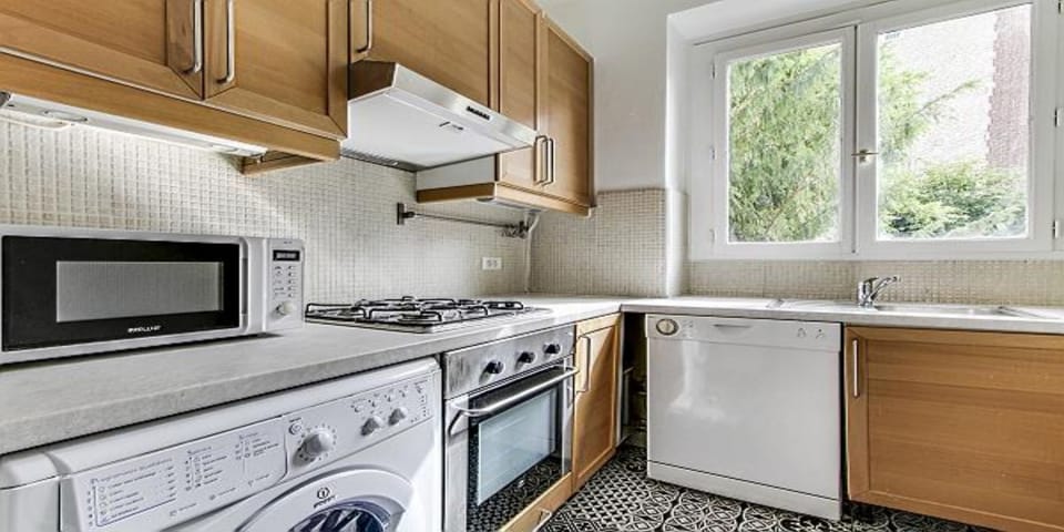 fully-equipped kitchen