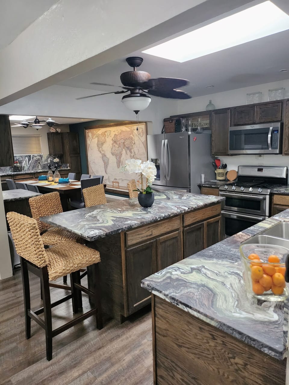 You will love the professional stove and double ovens—perfect for large groups!