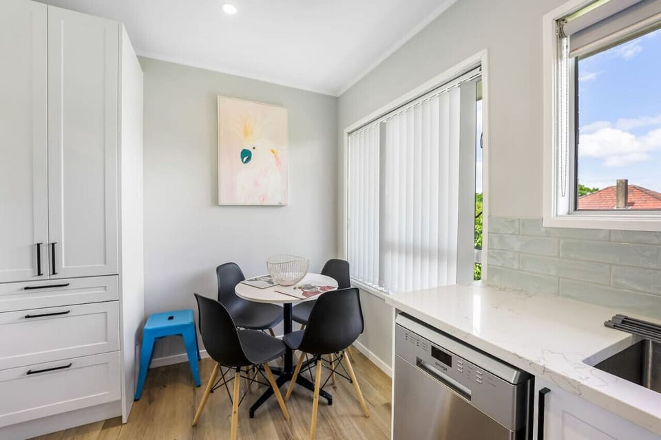The kitchen/diner has plenty of space for cooking and eating.