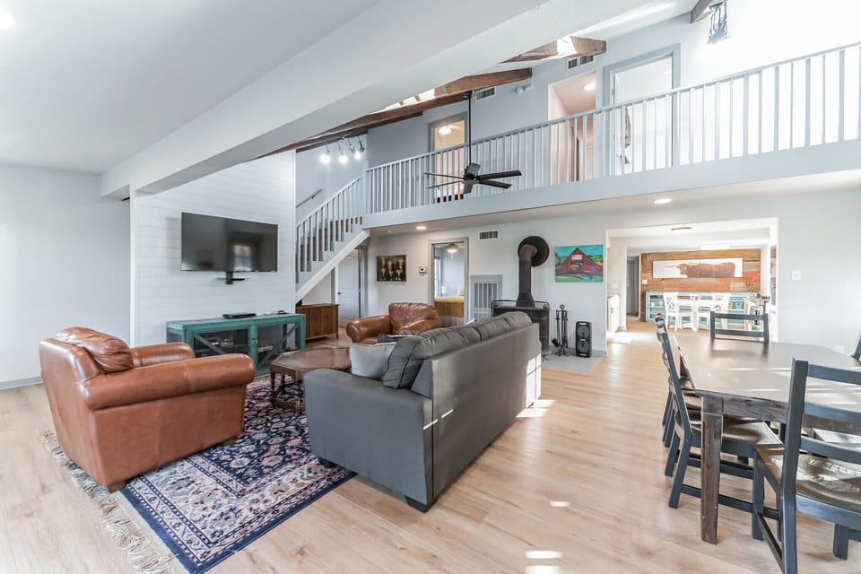 Spacious living and dining area for entertaining and relaxing