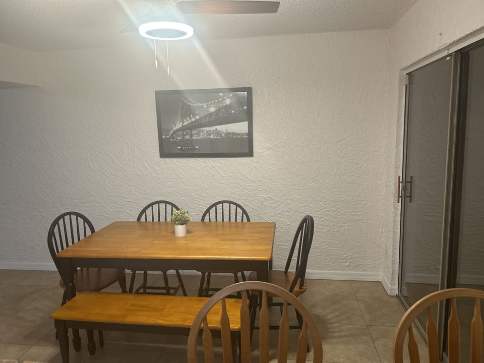 Dining table seats 6 