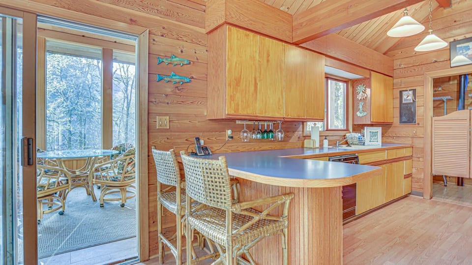 Clear Creek Cabin Kitchen
