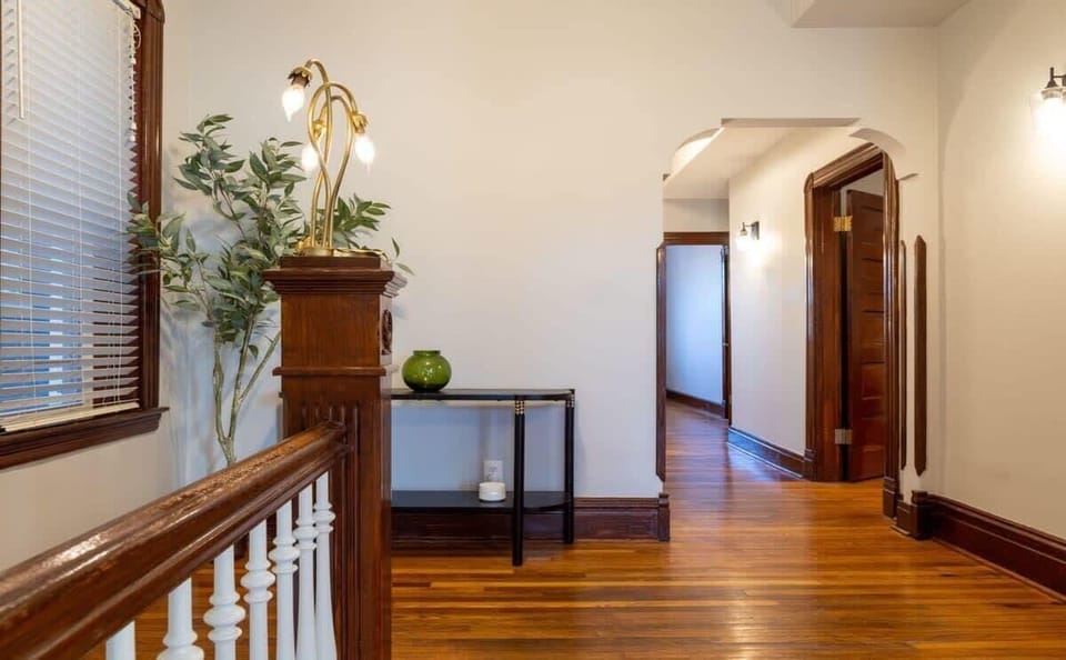 Let's check out the other 2nd floor bedrooms