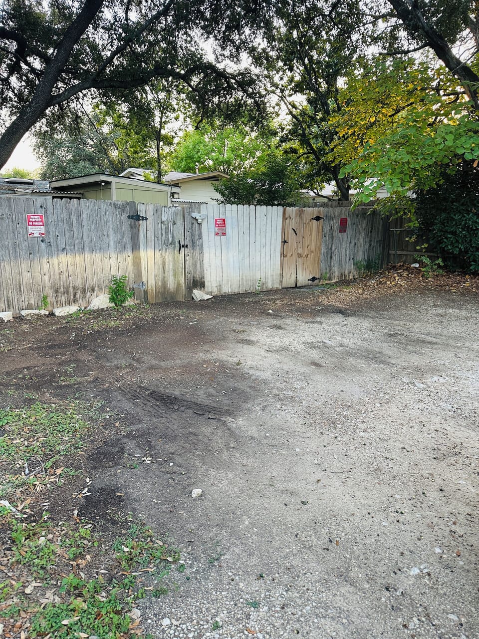 Private parking (2 spaces)