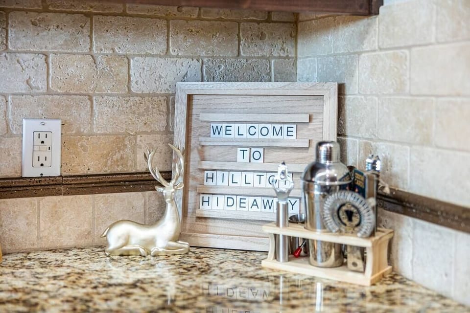 Drink station with all you need to mix 