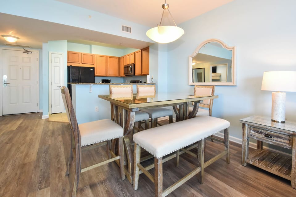 The Palms of Destin 1408 - Dining Area