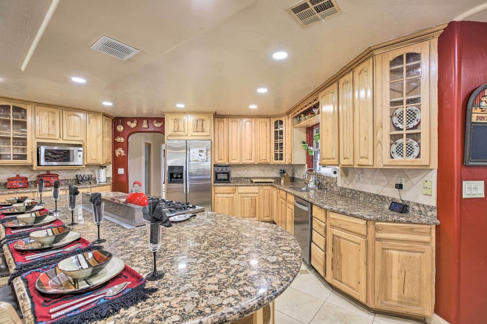 Kitchen | Keurig | Blender | Spices | Toaster