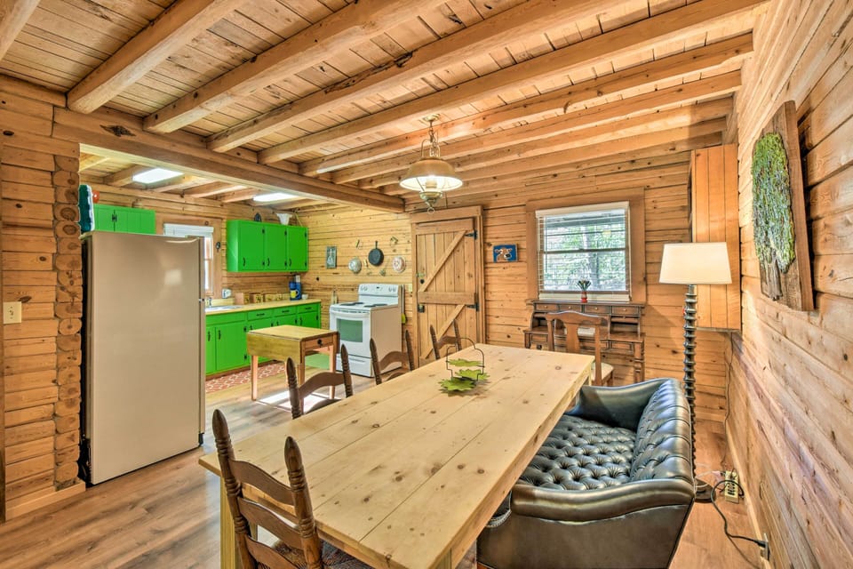 Dining Area | Dishware & Flatware Provided | Backyard Access