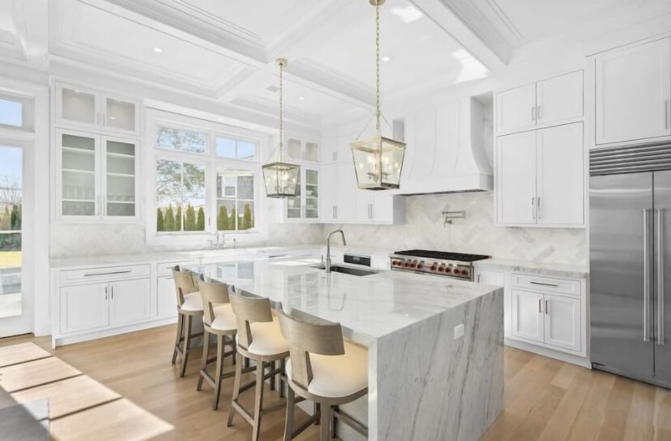Gourmet Eat in Kitchen: 2 Wolf Ovens, Miele steam oven, 2 dishwashers, subzero 