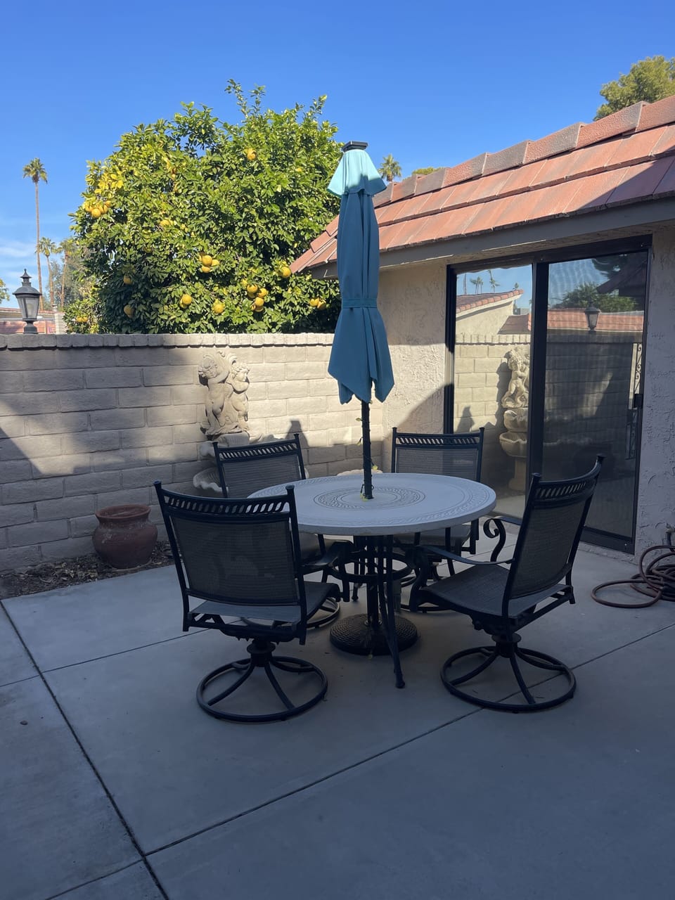 Front courtyard.