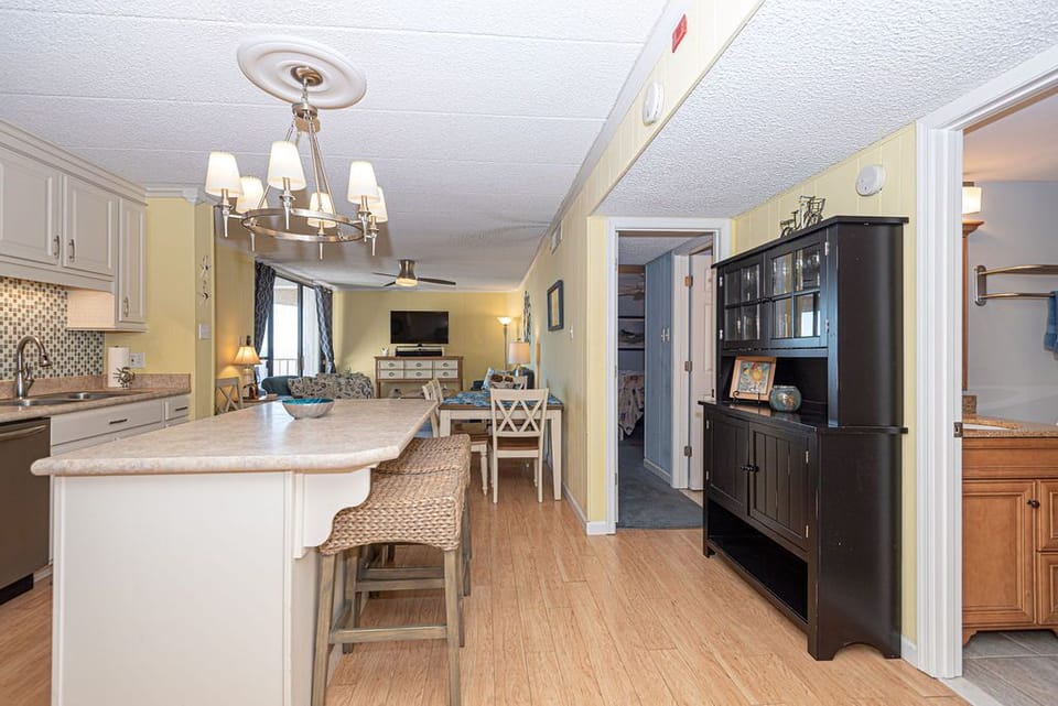 Sea Terrace 906- Kitchen