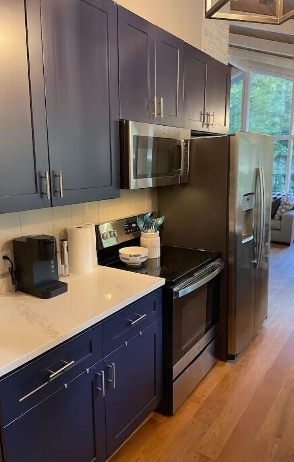 Fully stocked newly remodeled kitchen