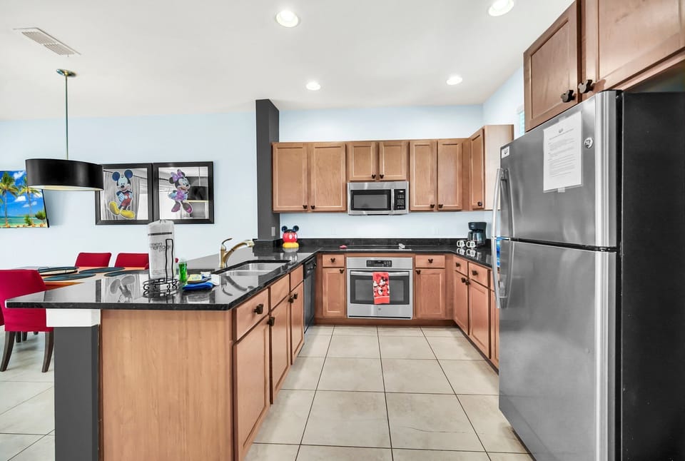 Expansive counterspace for meal preparation
