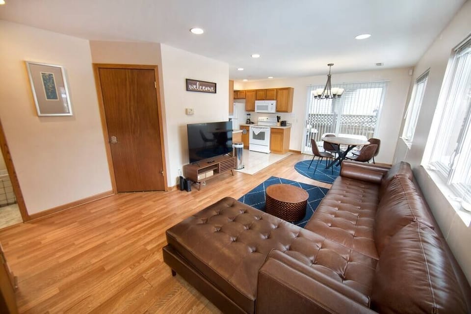 Living Room / Dining Room