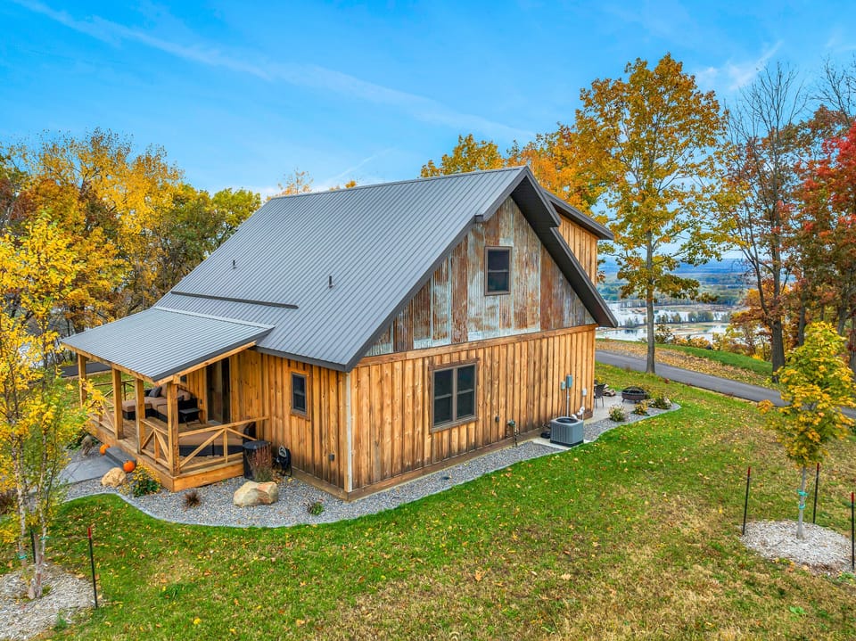 RiverscapeVacationRentals Fall2023 091