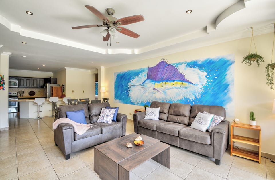 Living area & "Pez Vela" (sailfish) mural from patio doors.