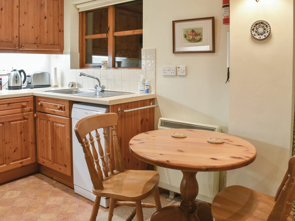 Dining Area | Honeysuckle Cottage, Chichester