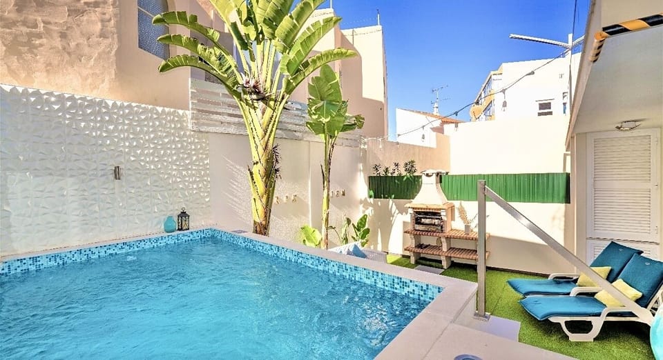 Heated pool