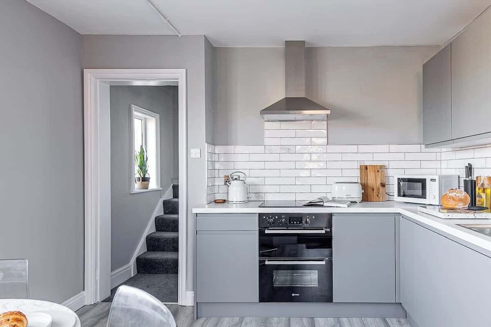 Kitchen - Fitted with modern new appliances inc a double oven if you want to cook up a storm!