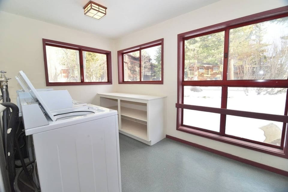 HOA Laundry Room