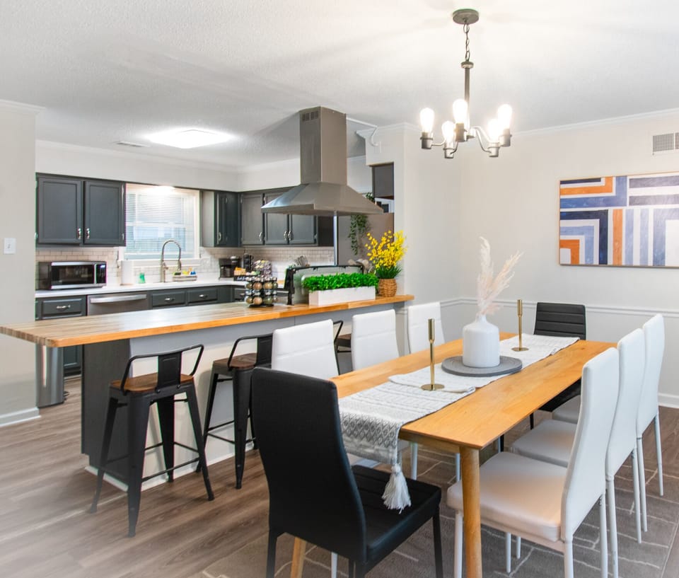 Dining room that seats up to 8.