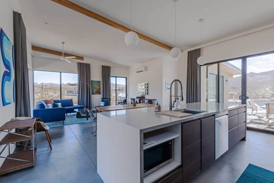Large Living & Dining Areas