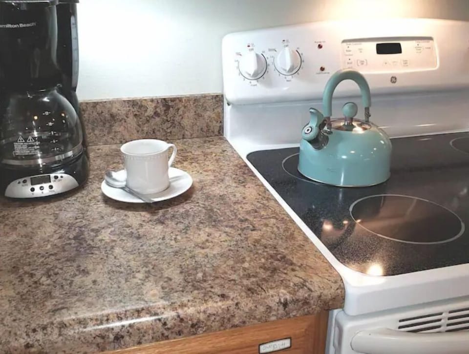 Coffee and tea supplies