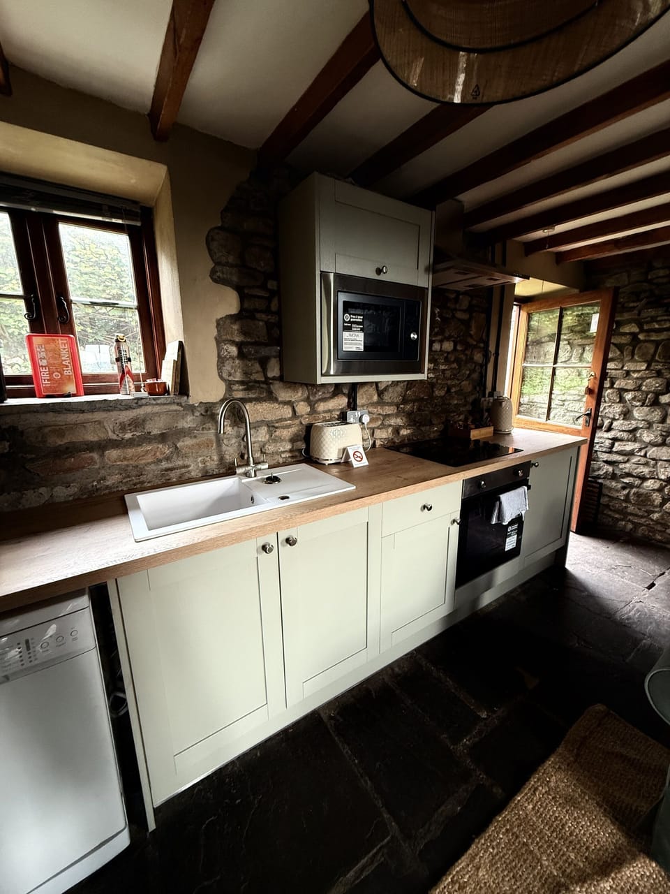 kitchen arian