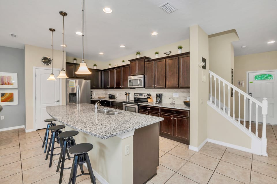 9045RhodesSt,WindsoratWestside_06