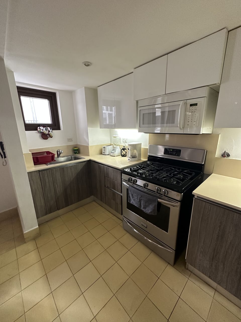 Ample fully equipped kitchen. 