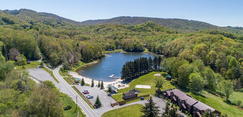 Just 5 minutes from Wildcat Lake