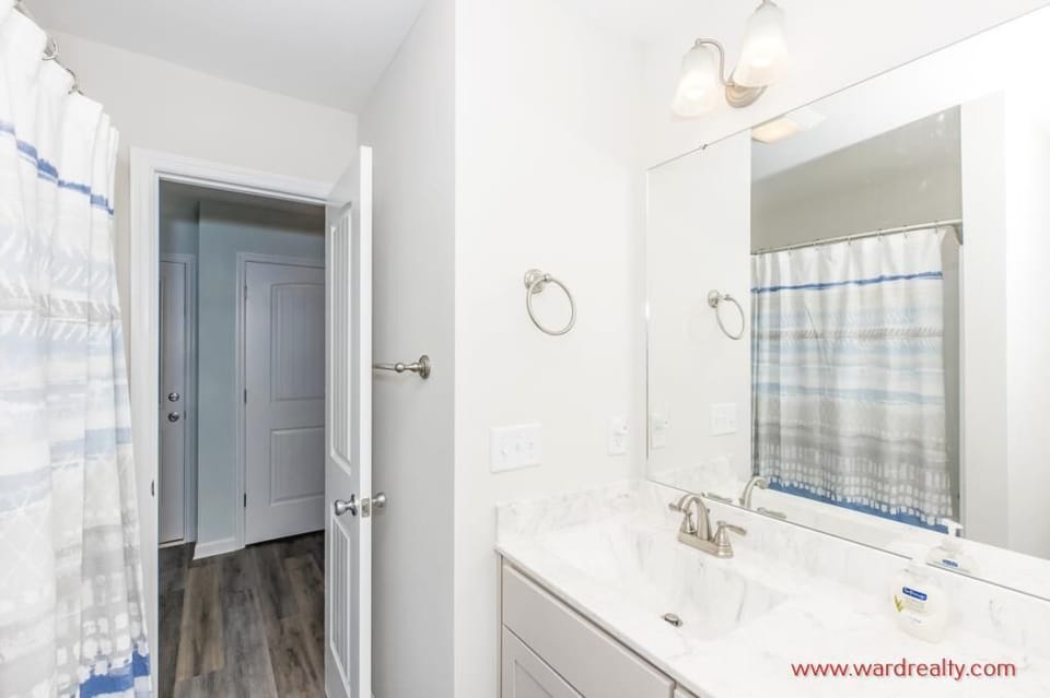 1st Floor Hall Bathroom with Tub