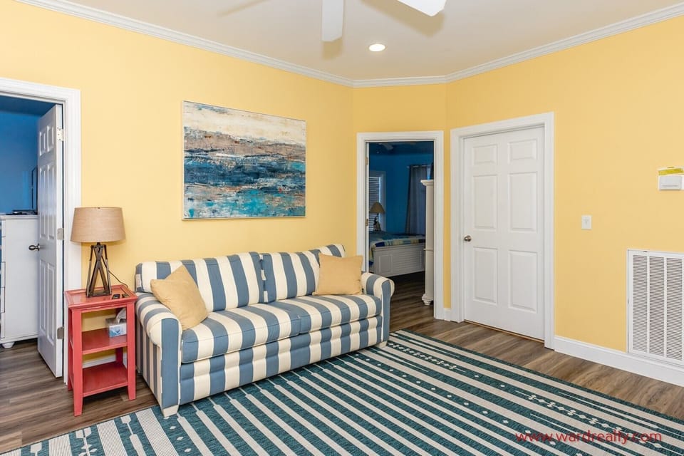 1st Floor Den with Queen Sleeper Sofa