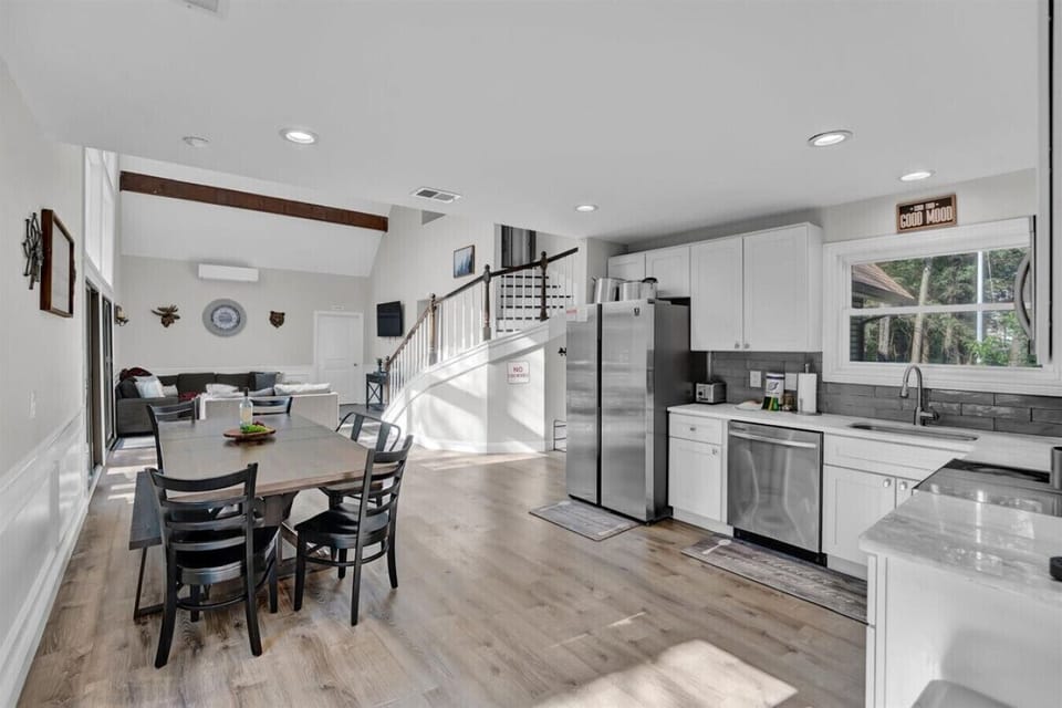 A welcoming kitchen perfect for family meals or casual dining
