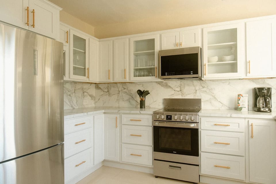 Fully equipped kitchen for you to use 