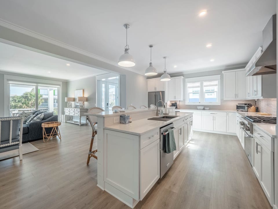 Fully Equipped Kitchen with Stainless Steel Appliances