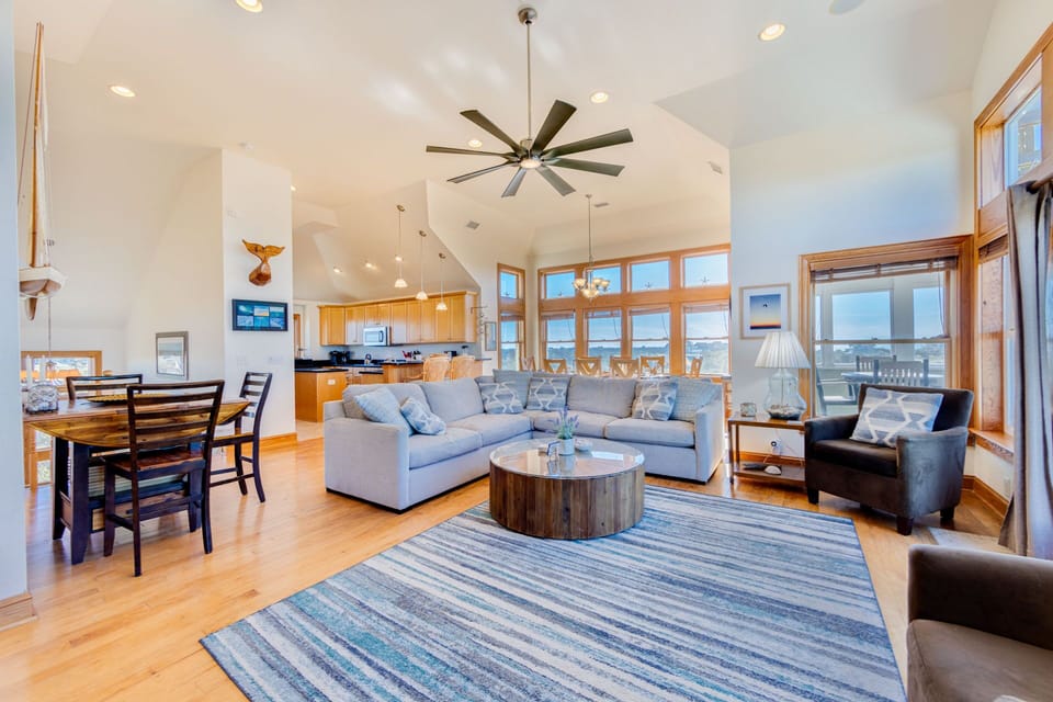 The fourth level features an open-concept layout.