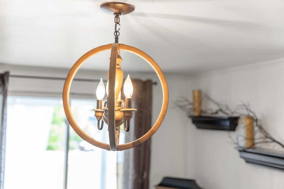 Aesthetic lighting in the dining area