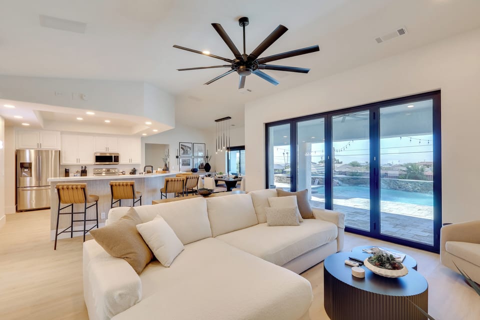 Interior | Open Floor Plan | Free WiFi | Central Heating & A/C