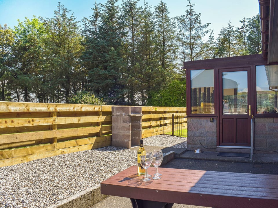 Sitting-out-area | Lowesmuir Cottage, New Cumnock
